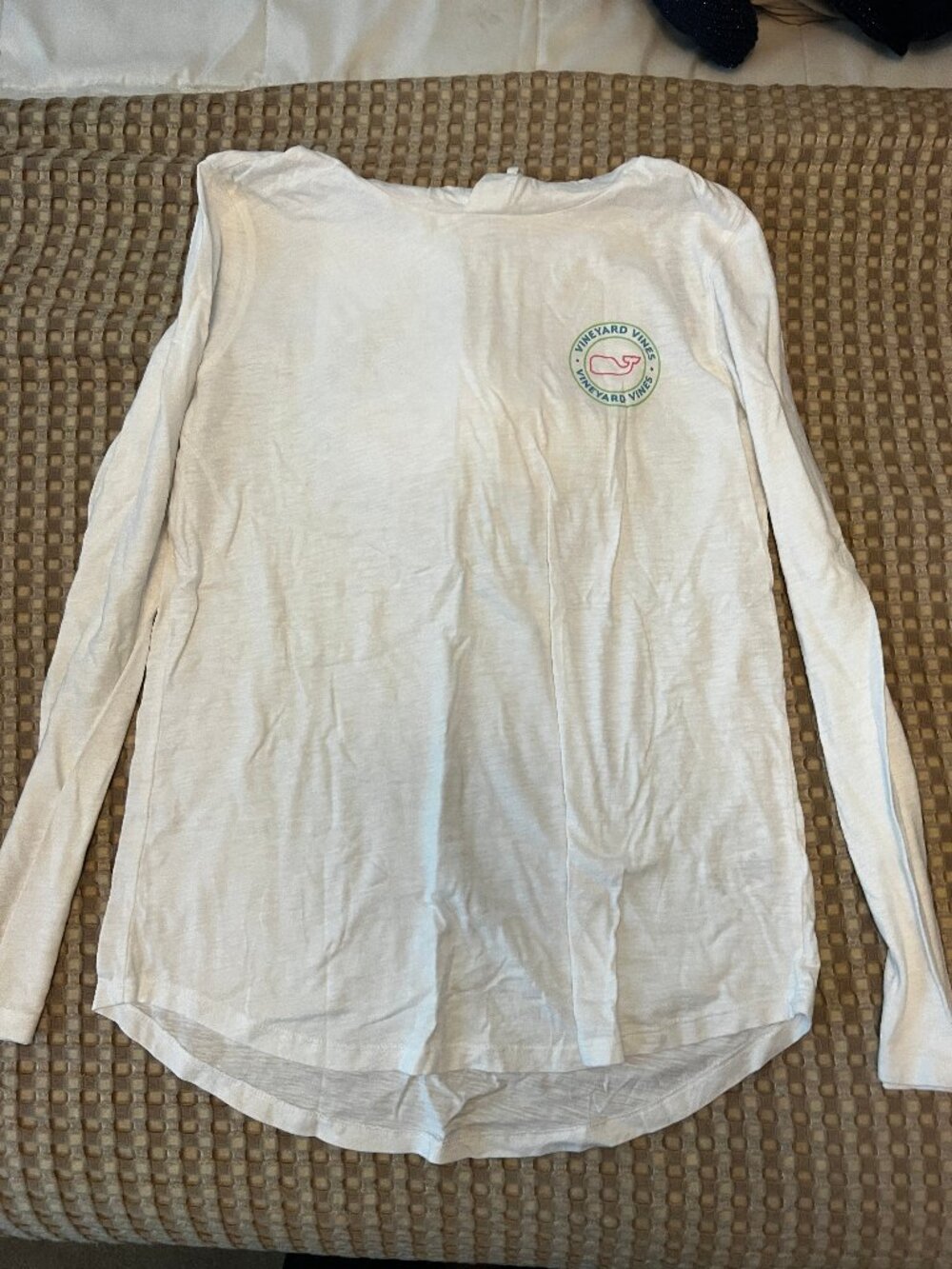 Vineyard Vines Size Medium Long Sleeve T with Hood